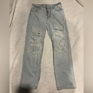 H&M & Denim 90’s high waisted ripped boyfriend jeans in size 2